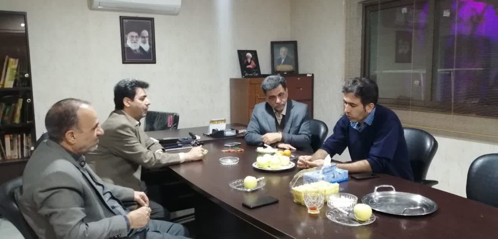 تصویر جلسه هم اندیشی