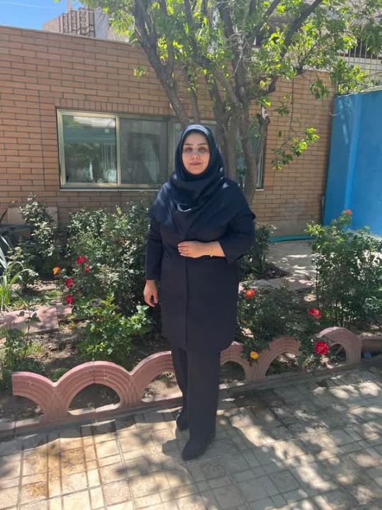 1پریسا فرخ پور