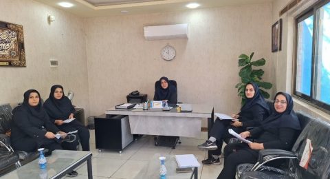 جلسه شورای معاونین مدرسه دخترانه اطهار ناحیه دو اصفهان