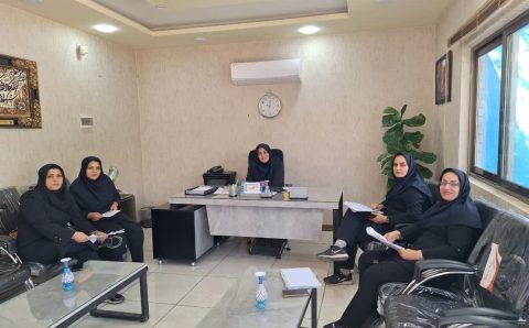 جلسه شورای معاونین مدرسه دخترانه اطهار ناحیه دو اصفهان