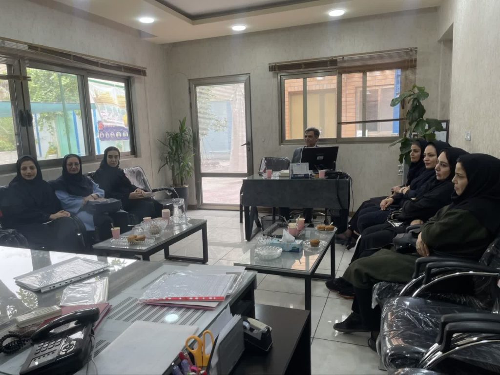 مدرسه دخترانه متوسطه اول اطهار 10 photo28738255853