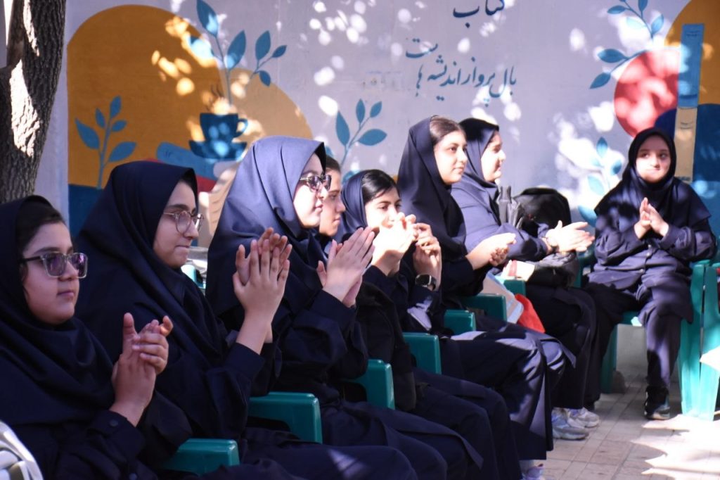 اردوی فرهنگی تفریحی دانش‌آموزان دبیرستان اطهار